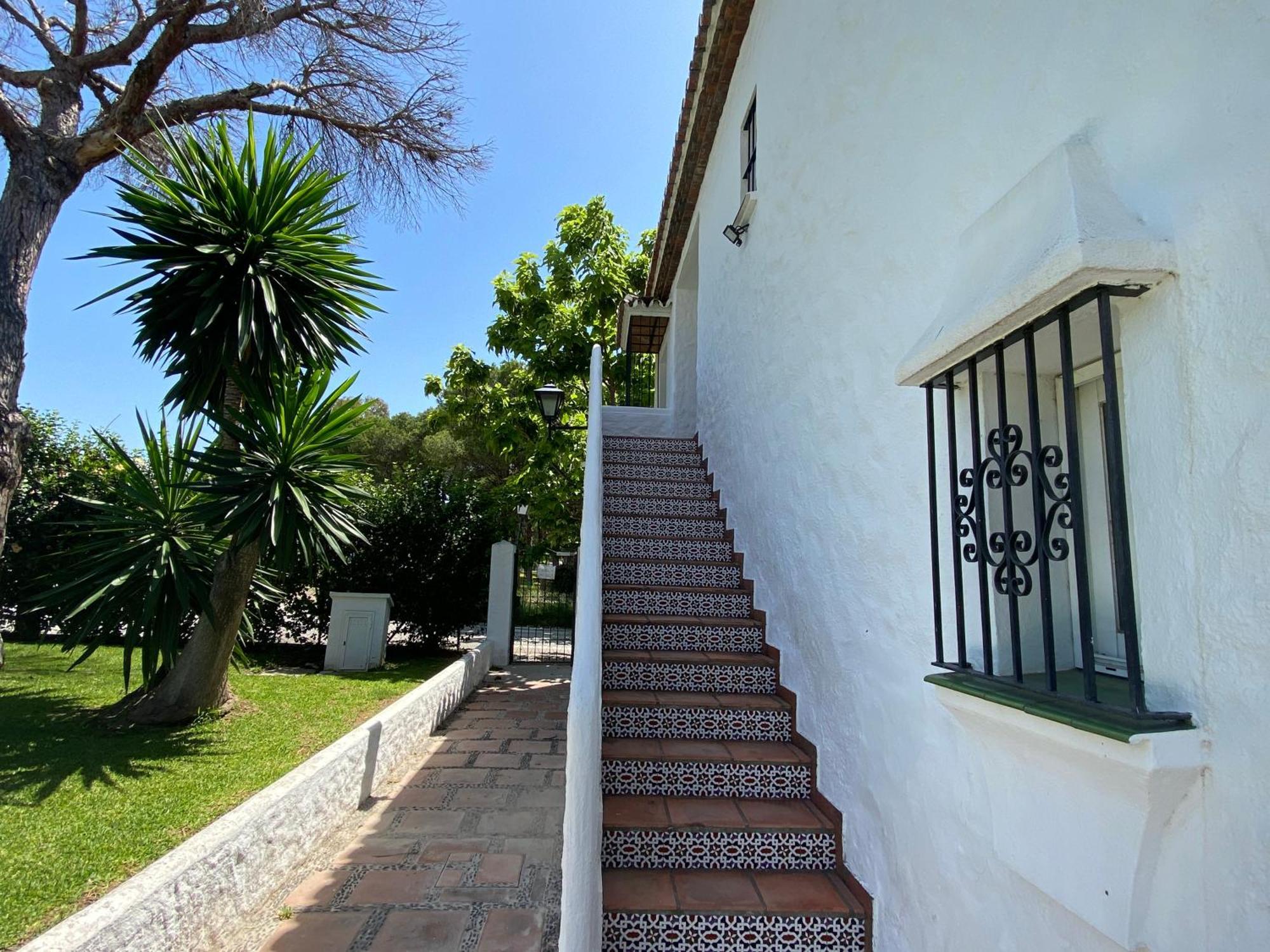 Tarifa Especial, Sin Aglomeraciones En Piscina Y Playa, Cerca De Puerto Banus Эстепона Экстерьер фото